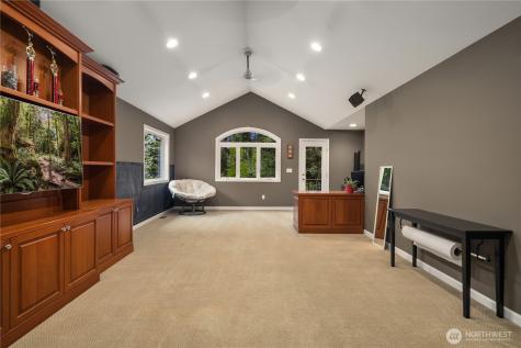 10444 SE 22nd Street Bellevue WA 98004