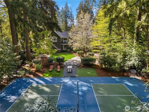 10444 SE 22nd Street Bellevue WA 98004