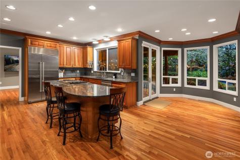 10444 SE 22nd Street Bellevue WA 98004