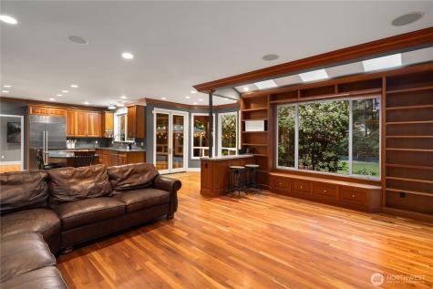 10444 SE 22nd Street Bellevue WA 98004