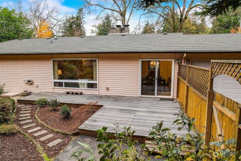 11546 35th Avenue Ne Seattle WA 98125