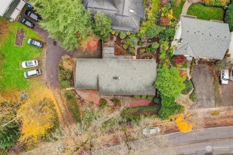 11546 35th Avenue Ne Seattle WA 98125