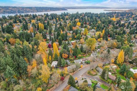 11546 35th Avenue Ne Seattle WA 98125