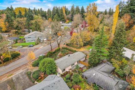 11546 35th Avenue Ne Seattle WA 98125