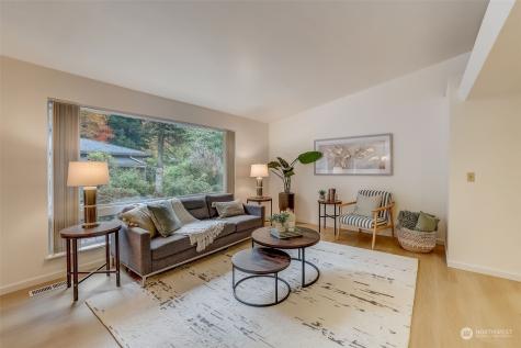 11546 35th Avenue Ne Seattle WA 98125