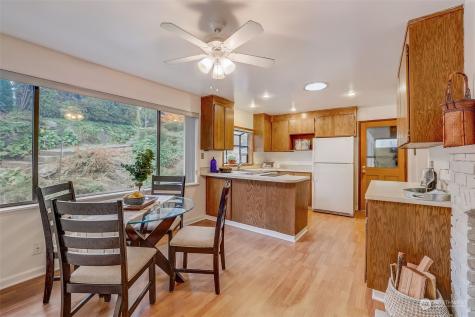 11546 35th Avenue Ne Seattle WA 98125