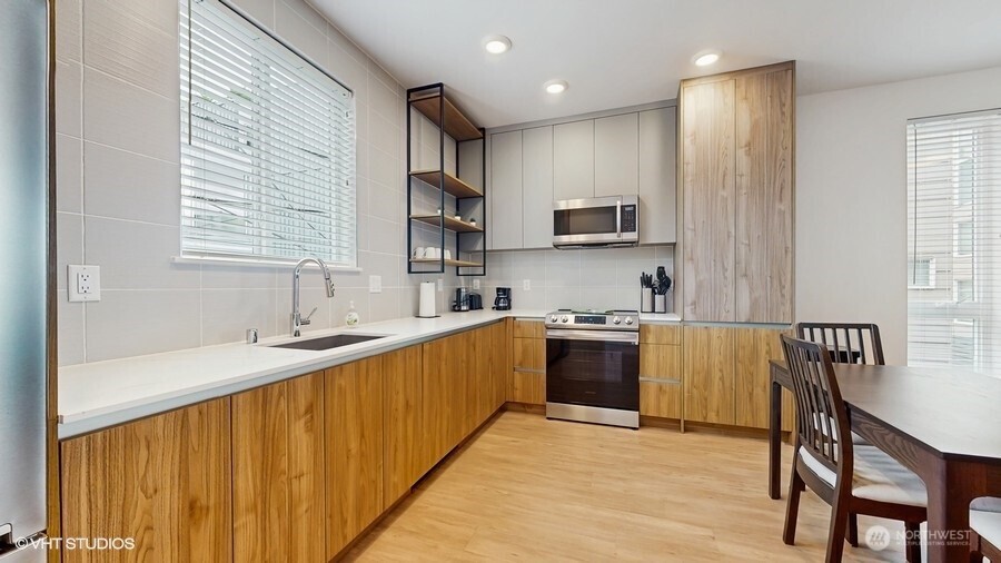 442 13th Avenue Seattle WA 98122