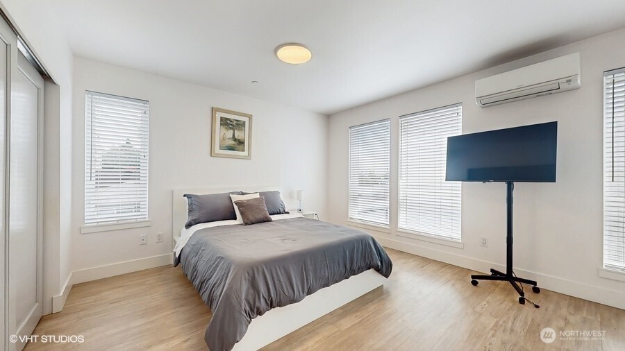 442 13th Avenue Seattle WA 98122