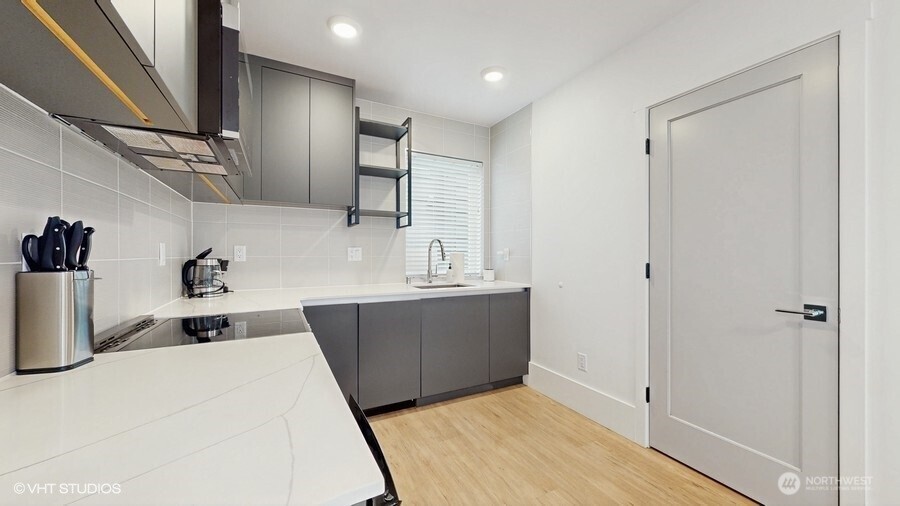 442 13th Avenue Seattle WA 98122