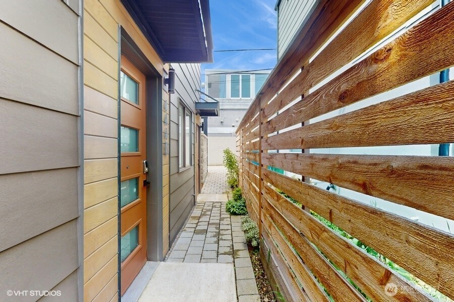 442 13th Avenue Seattle WA 98122