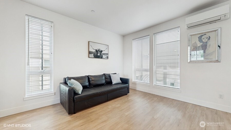442 13th Avenue Seattle WA 98122