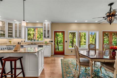 9377 Lone Pine Orchards Leavenworth WA 98826