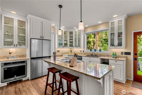 9377 Lone Pine Orchards Leavenworth WA 98826