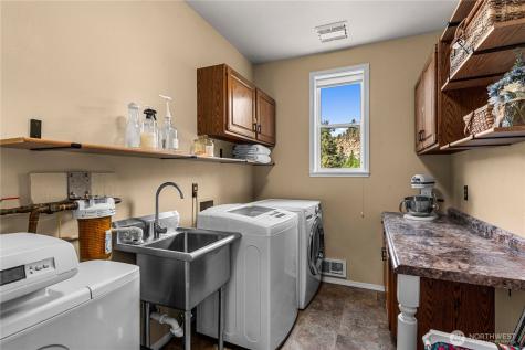 9377 Lone Pine Orchards Leavenworth WA 98826