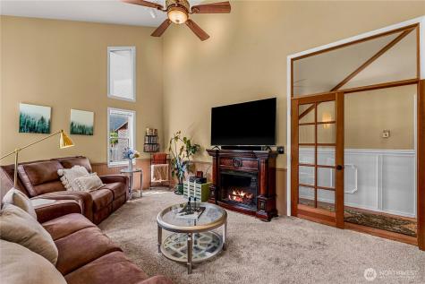 9377 Lone Pine Orchards Leavenworth WA 98826