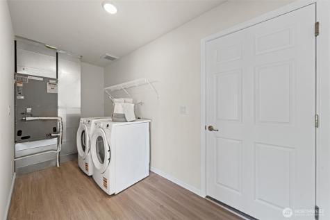 414 Comet Street Milton WA 98354