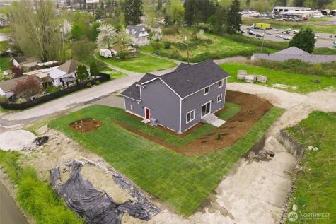 414 Comet Street Milton WA 98354