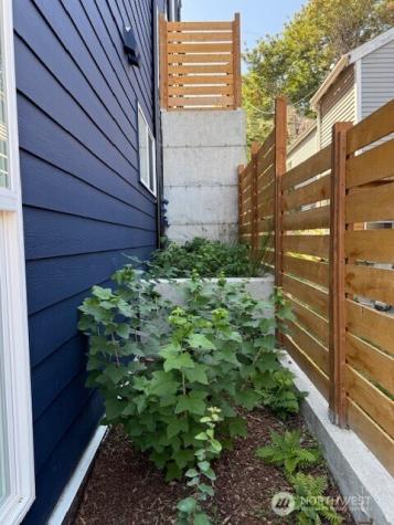 8612 42nd Avenue S Seattle WA 98118