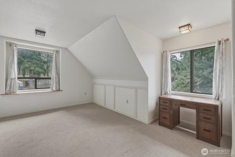 15026 74th Avenue E Puyallup WA 98375