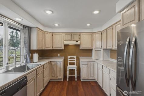 15026 74th Avenue E Puyallup WA 98375