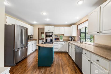23625 SE 225th Street Maple Valley WA 98038