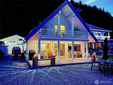 14028 Evergreen Way Stanwood WA 98292