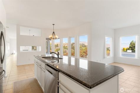 301 Canyon Place Wenatchee WA 98801