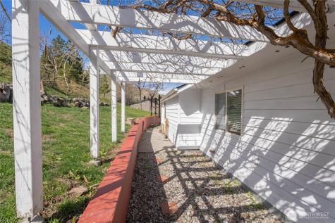 301 Canyon Place Wenatchee WA 98801
