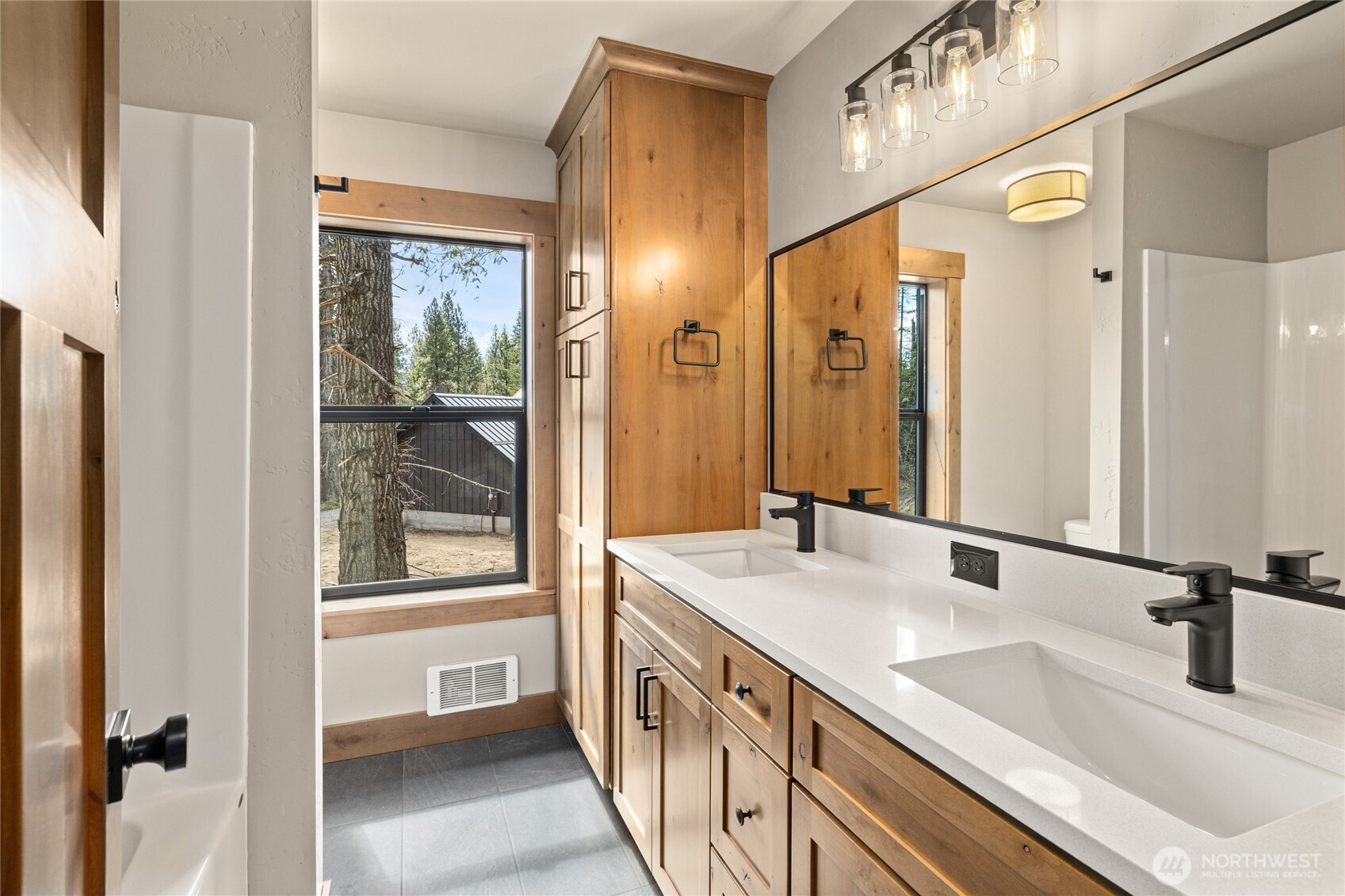 121 Bitterroot Lane Ronald WA 98940