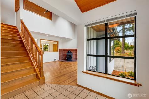 638 Michael Way Camano Island WA 98282