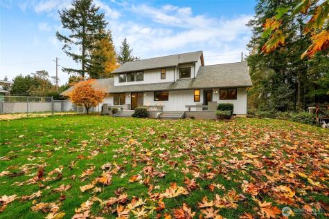 638 Michael Way Camano Island WA 98282