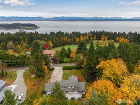 638 Michael Way Camano Island WA 98282