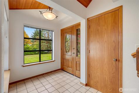 638 Michael Way Camano Island WA 98282