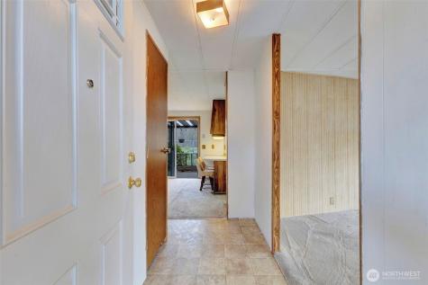 1510 Maple Lane Kent WA 98030