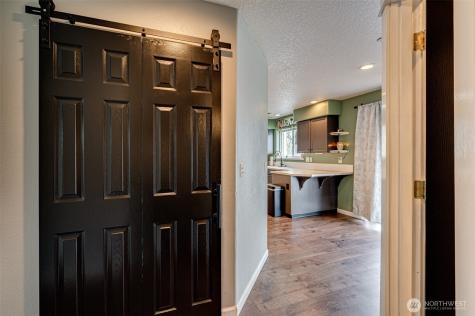 75 River Rock Lane Woodland WA 98674
