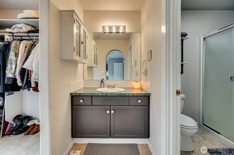 75 River Rock Lane Woodland WA 98674