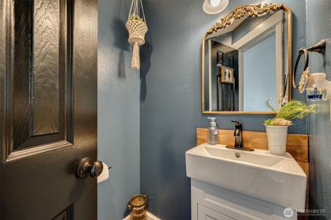 75 River Rock Lane Woodland WA 98674