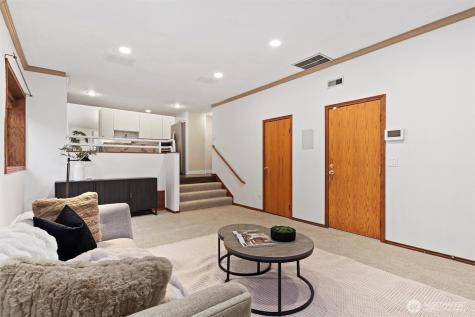 26009 222nd Place SE Maple Valley WA 98038