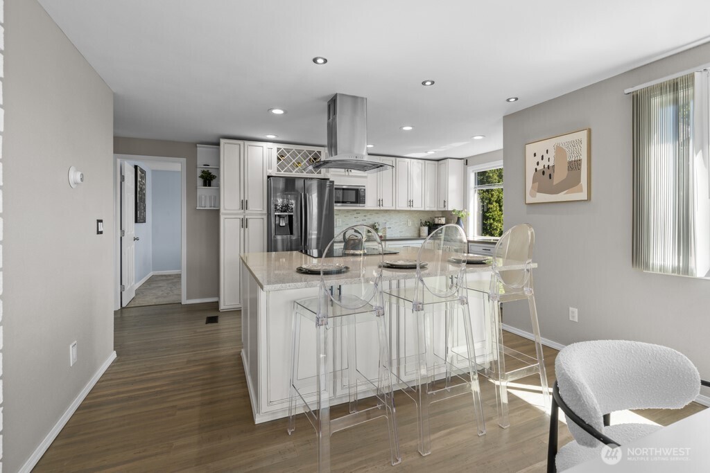 2323 Talbot Road S Renton WA 98055