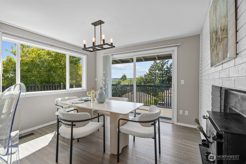 2323 Talbot Road S Renton WA 98055