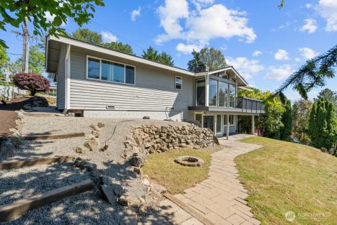 2323 Talbot Road S Renton WA 98055