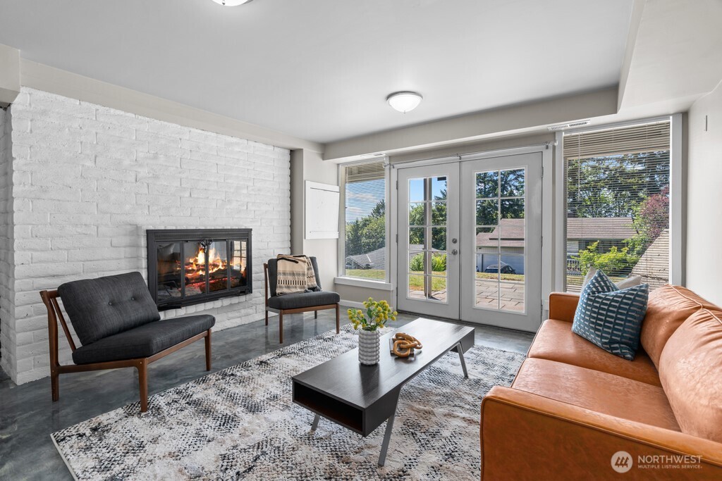 2323 Talbot Road S Renton WA 98055