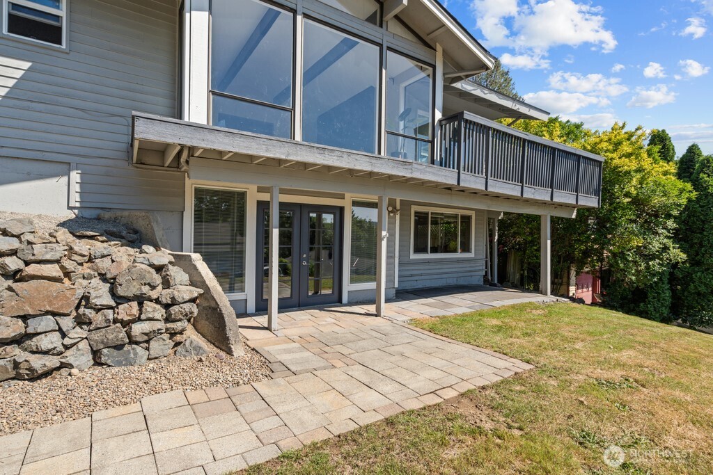 2323 Talbot Road S Renton WA 98055