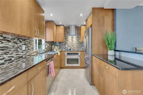 13033 31st Ave NE Seattle WA 98125