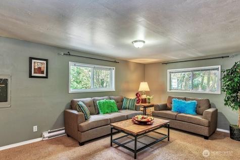 22910 Edmonds Way Edmonds WA 98020