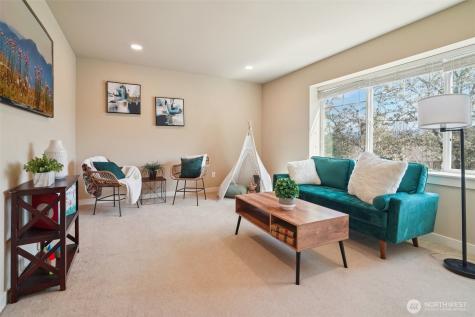 8627 Swenson Drive SE Snoqualmie WA 98065