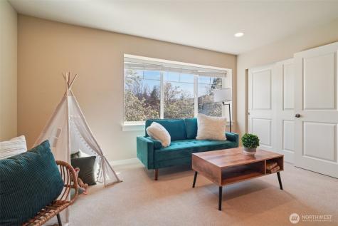 8627 Swenson Drive SE Snoqualmie WA 98065