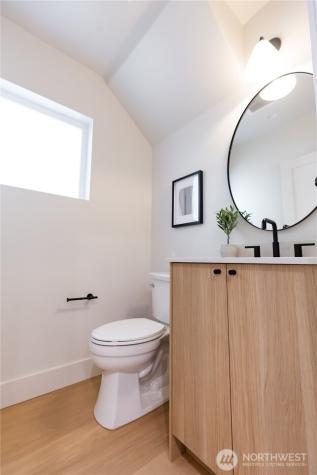 1530 25th Avenue Seattle WA 98122