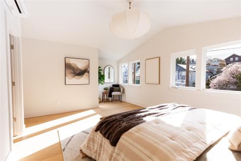 1530 25th Avenue Seattle WA 98122