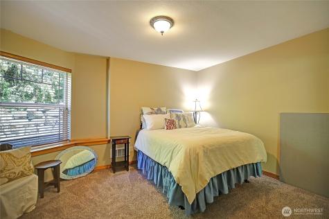 628 N Sunset Drive Camano Island WA 98282